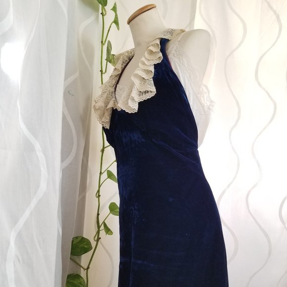 Vintage 1970s velvet dress w lace halter, Vampy backless long retro vntg maxi - Picture 8 of 15